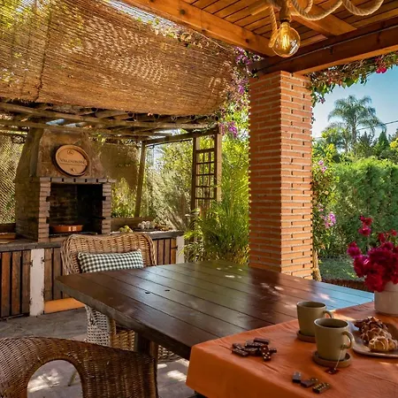 Con Piscina Cerca De La Playa Вилла