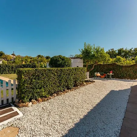 Con Piscina Cerca De La Playa * Εστεπόνα