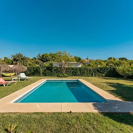 Con Piscina Cerca De La Playa فيلة *