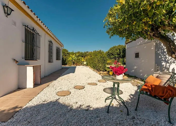 Con Piscina Cerca De La Playa Estepona