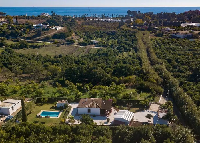 Con Piscina Cerca De La Playa Villa Estepona