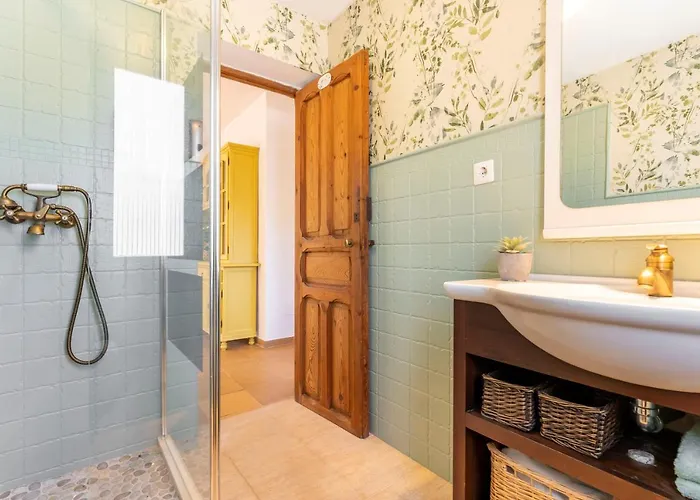 Villa Con Piscina Cerca De La Playa