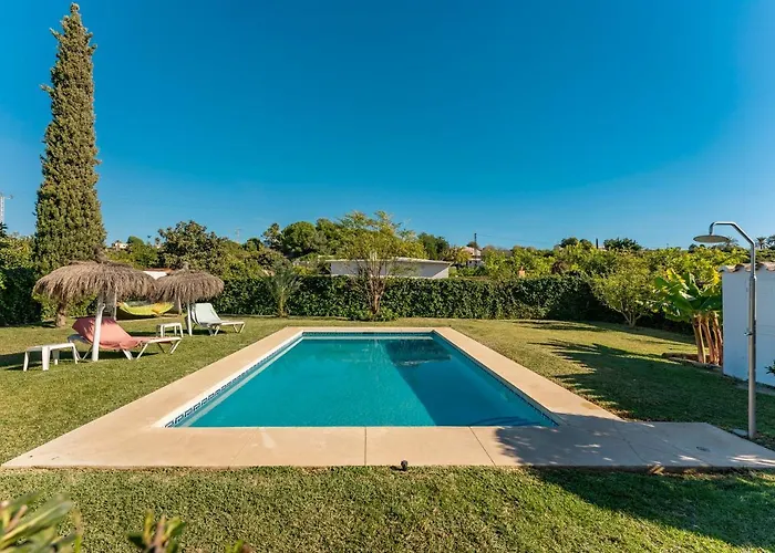 Con Piscina Cerca De La Playa Villa *