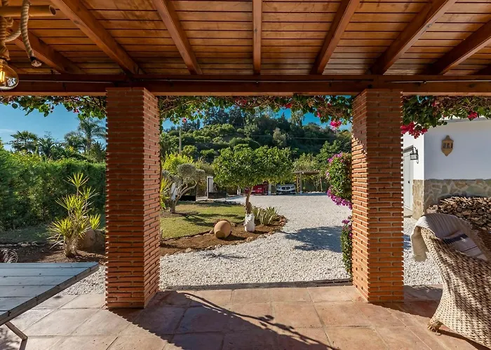 Con Piscina Cerca De La Playa Villa