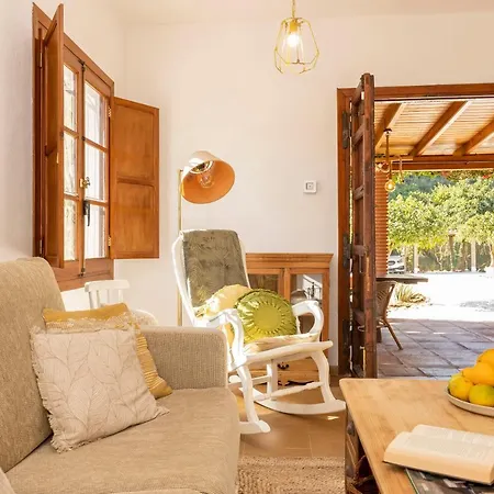 Con Piscina Cerca De La Playa *