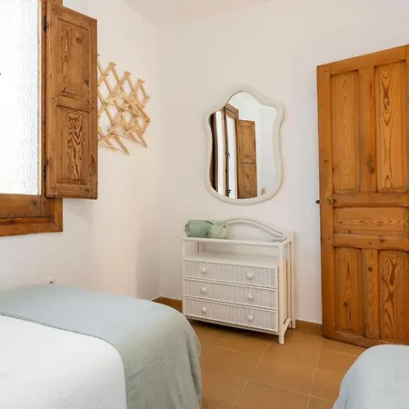 Con Piscina Cerca De La Playa *