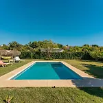 Con Piscina Cerca De La Playa Villa *